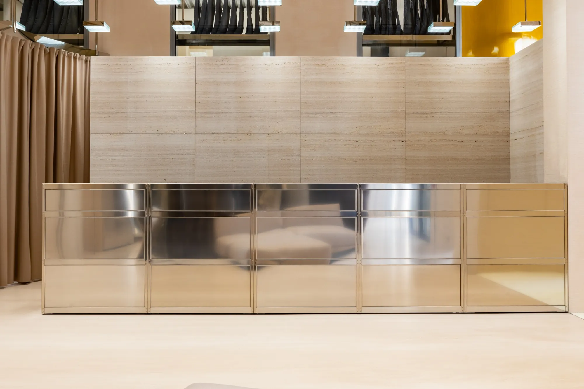flagship-store-miss-sixty-milano-layout-interno