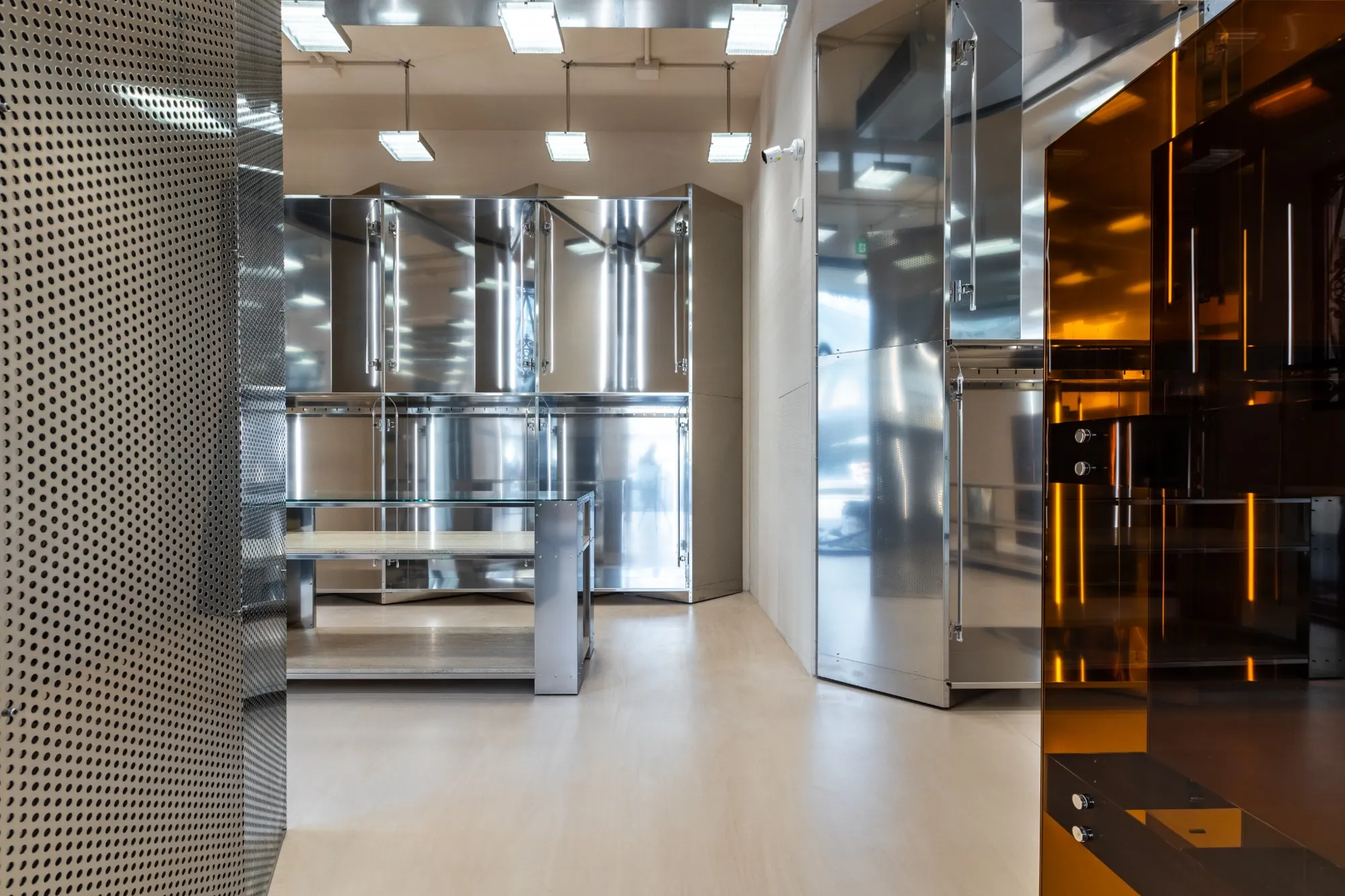 miss-sixty-milano-installazioni-espositive-manichini