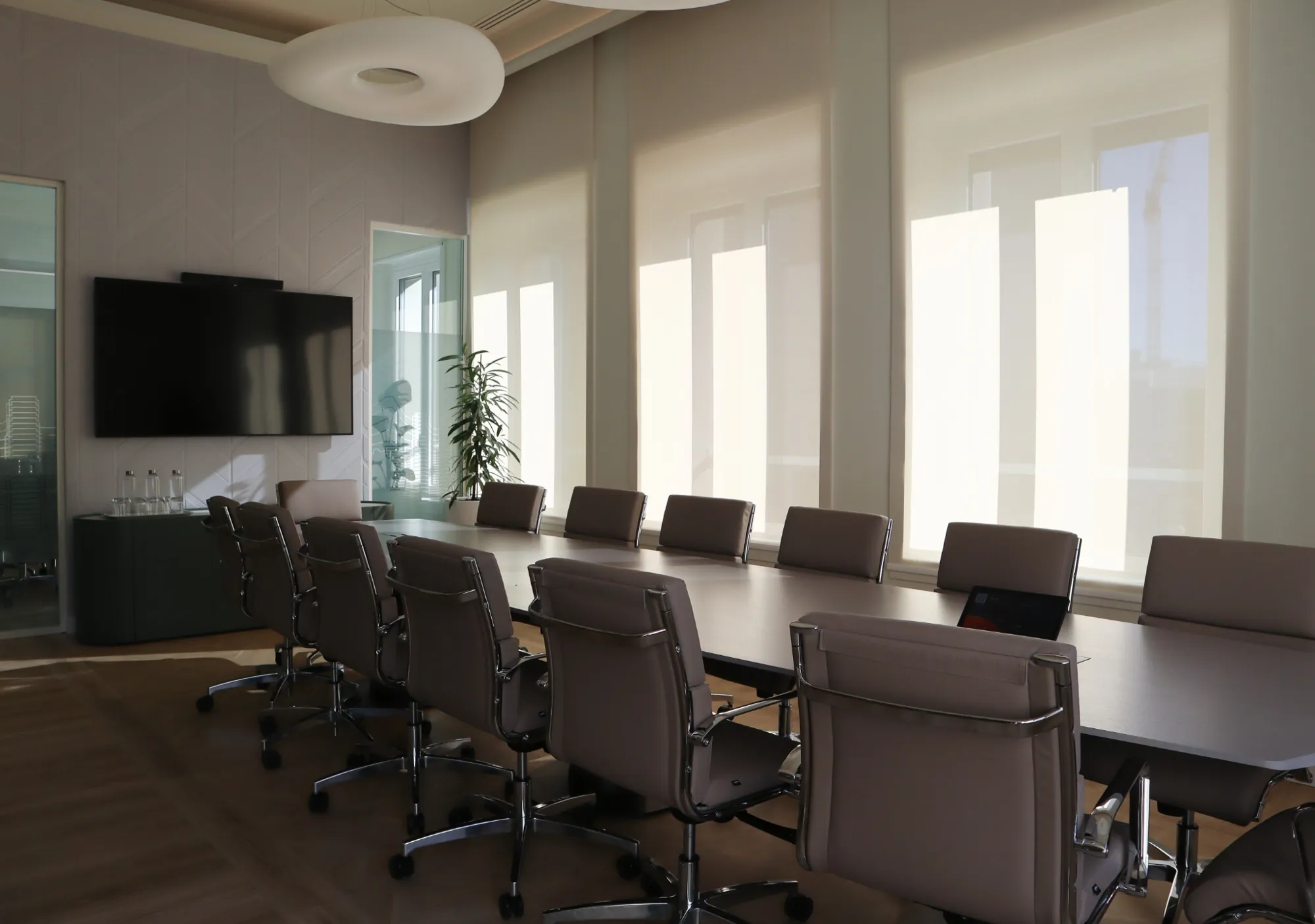 office-fit-out-efeso-consulting-milano-sala-riunioni