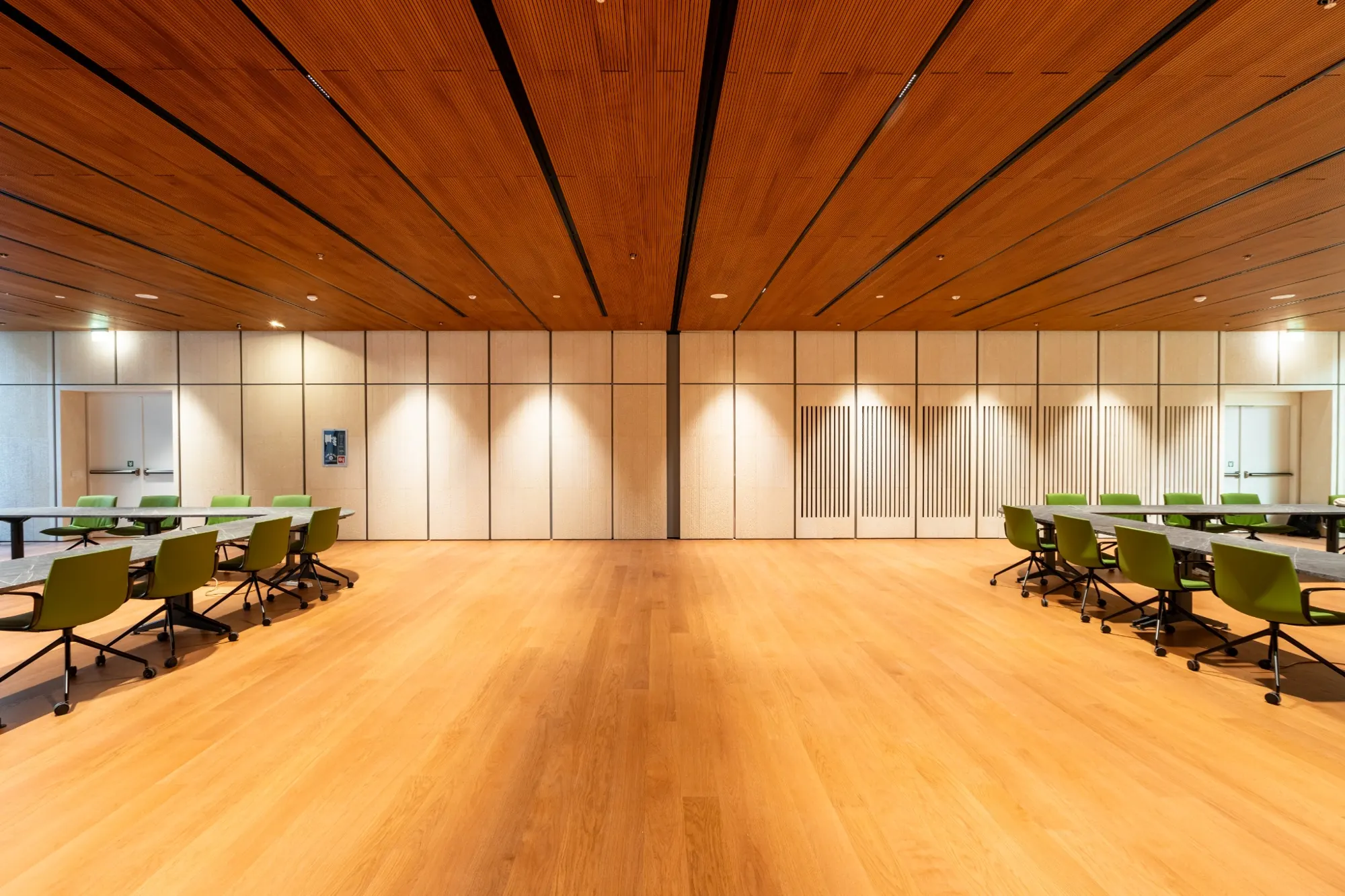 vp22-milano-auditorium-workplace-contemporaneo